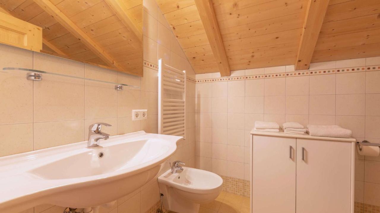 Agriturism Gscnara Apartment San Martino in Badia Luaran gambar